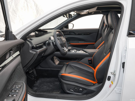 5 Seater Changan UNI-V Sedan 2023 2024 1.5T 2.0T UNI-V Gasoline Car within Your Budget