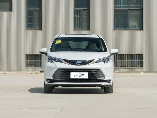 Seats Toyota SIENNA HEV Four-Wheel Hybrid Electric MPV with Copilot Seat Adjustment