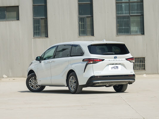 Seats Toyota SIENNA HEV Four-Wheel Hybrid Electric MPV with Copilot Seat Adjustment