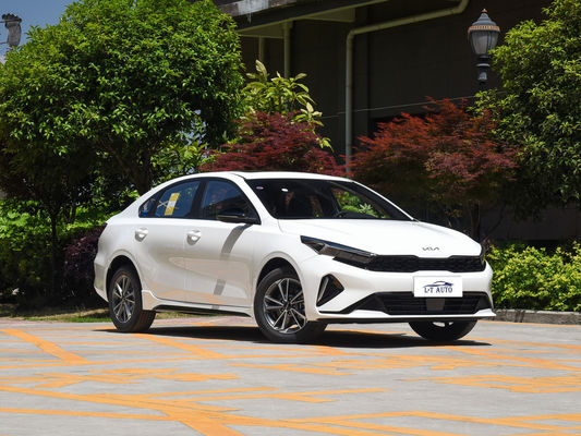 2024 KIA K3 Economy EV Car Compact Sedan Car with 410Km Range and Max Speed of 165km/h
