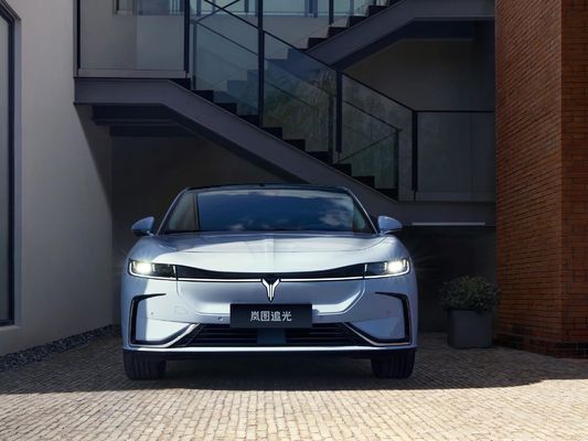2024 Voyah Zhuiguang Electric Sedan Standard 5 Seats EV Vehicle 5 Colors 3000 mm Wheelbase