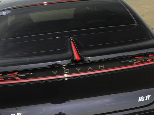 3000 mm WHEELBASE Pure Electric Power Voyah Chasing Light Zhuiguang Plug-in Hybrid Car