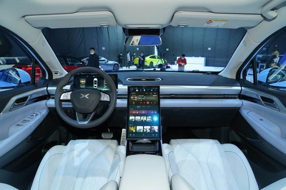 Xpeng P5 EV Vehicles Direct Sell Chinese Electric Cars in a Variety of Colors