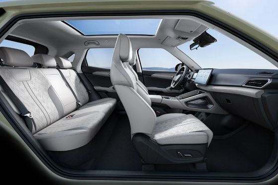 Long Range BYD Electric Car Yuan UP SUV Left Steering Small EV Pure Electric 401KM Range